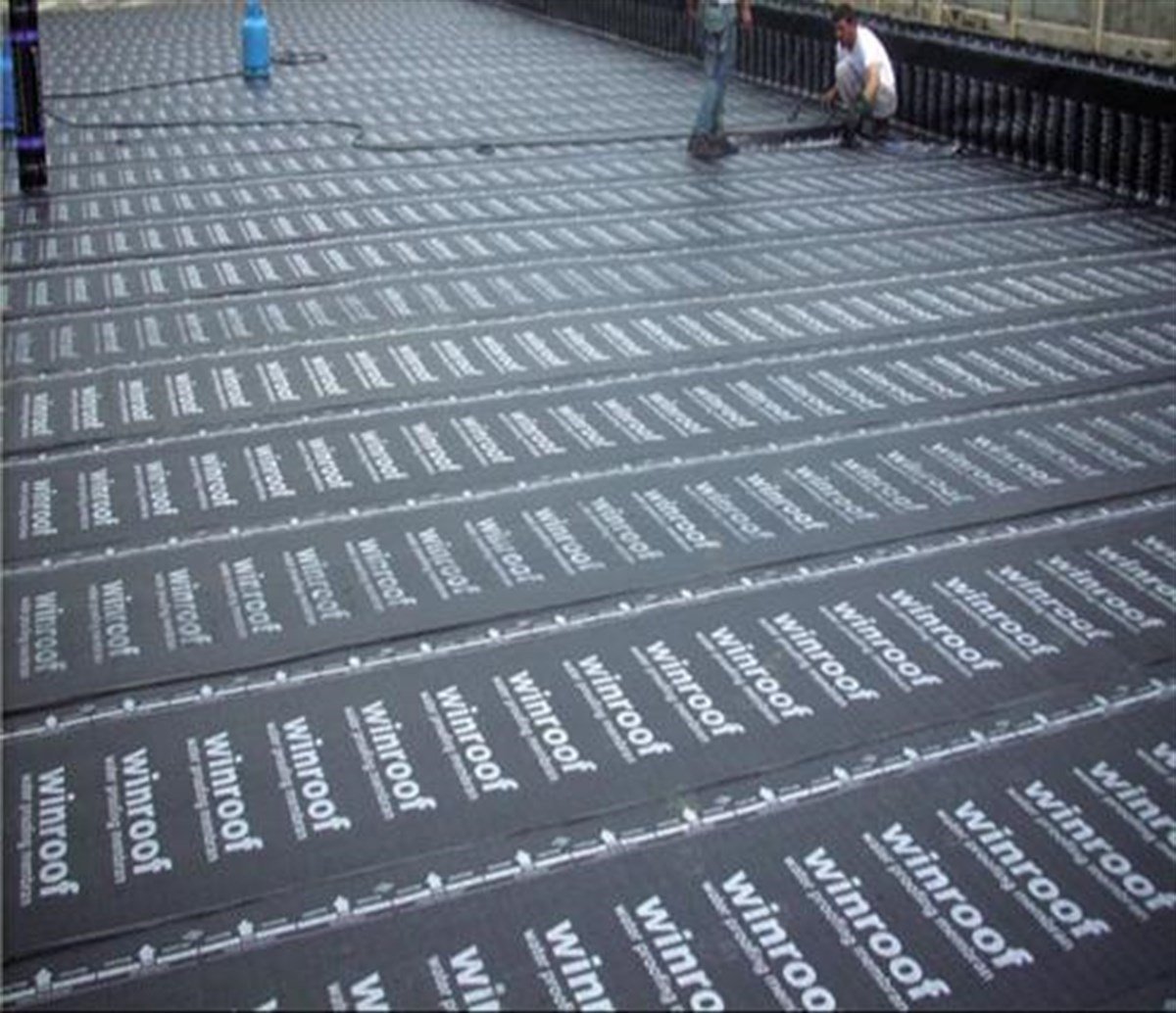 Winroof Wp 3000 Al Polyester Keçe Taşıyıcılı Membran Alüminyum Folyo Kaplı 10 M2 (-10) küçük görsel