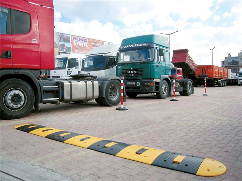 Oval Hız Kesici Yol Kasisi Kedi Gözlü 500x500x45mm Sarı küçük görsel