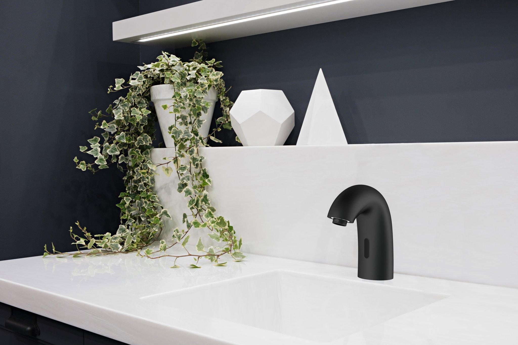 GPD Fotoselli Lavabo Bataryası (Çift Su Girişli) Siyah Flb13-s küçük görsel