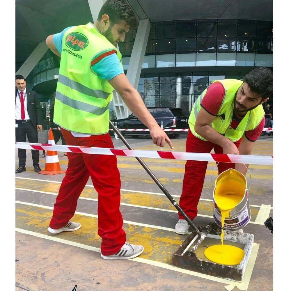 Zbs Çift Kompenantlı Çizgi Boyası 20 Kg (Kalın Çizgi Ve İşaretleme Uygulamaları İçin, Hiç Çıkmayan Boya) küçük görsel