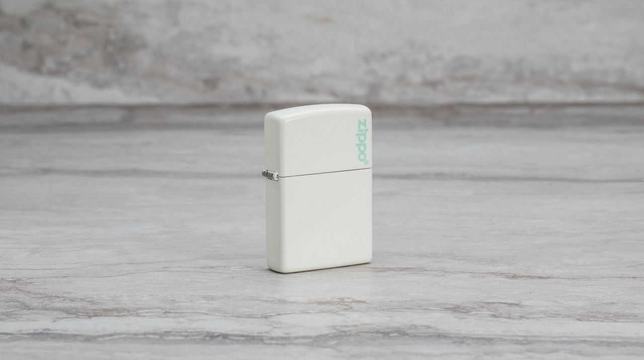 Classic Glow In Dark Logo küçük görsel